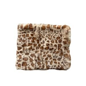 Catherine Parra rabbit fur scarf
